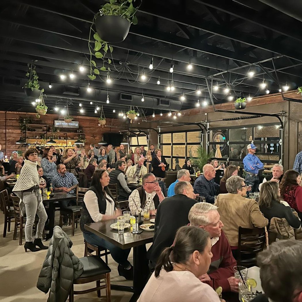 The Whistlestop Restaurant & Bar 3